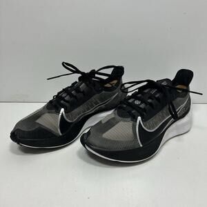 Size 7 - Nike Zoom Gravity Metallic Silver W